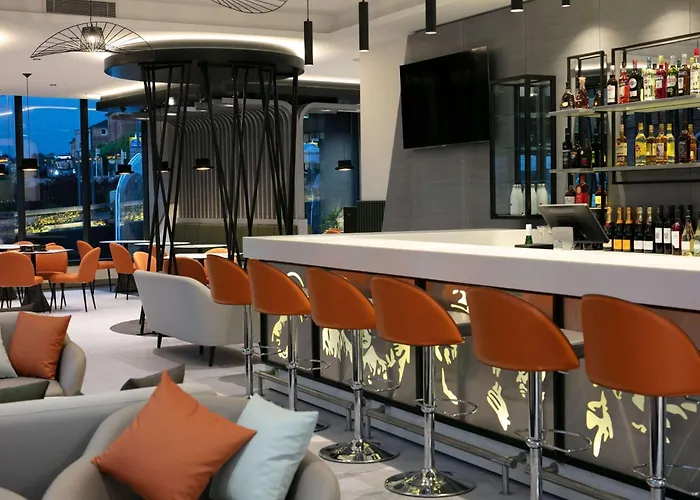 Spark By Hilton Luton